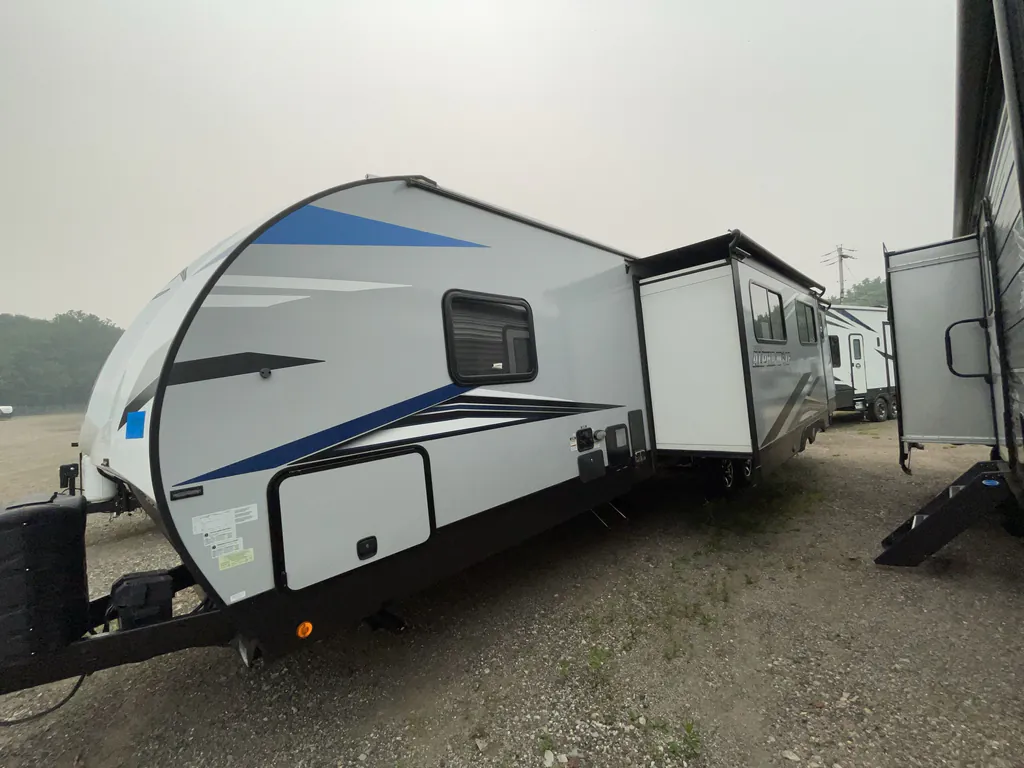 2021 Forest River Cherokee Alpha Wolf 33BH-L, Photos photo 6