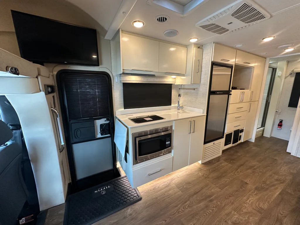 2020 Tiffin Wayfarer 25 RW, Photos photo 16