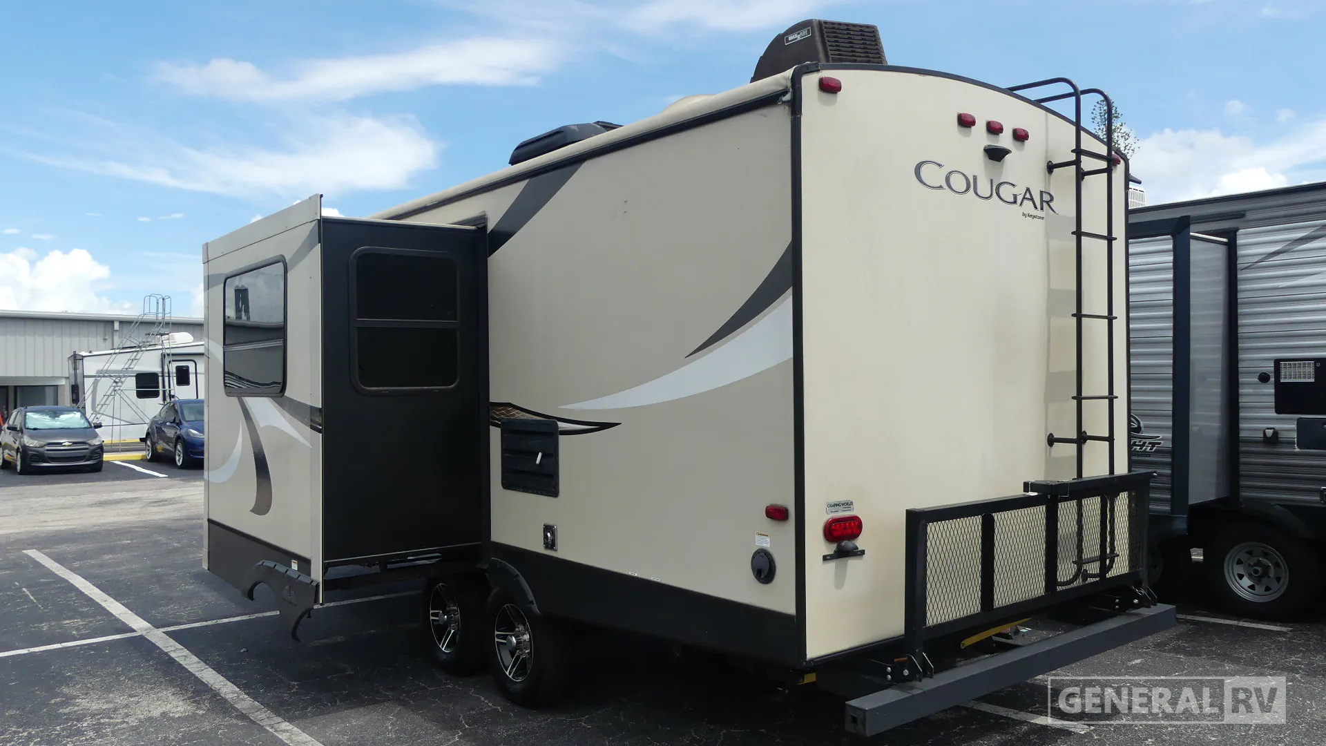 2018 Keystone Cougar Half-Ton 22RBS - Photo 4