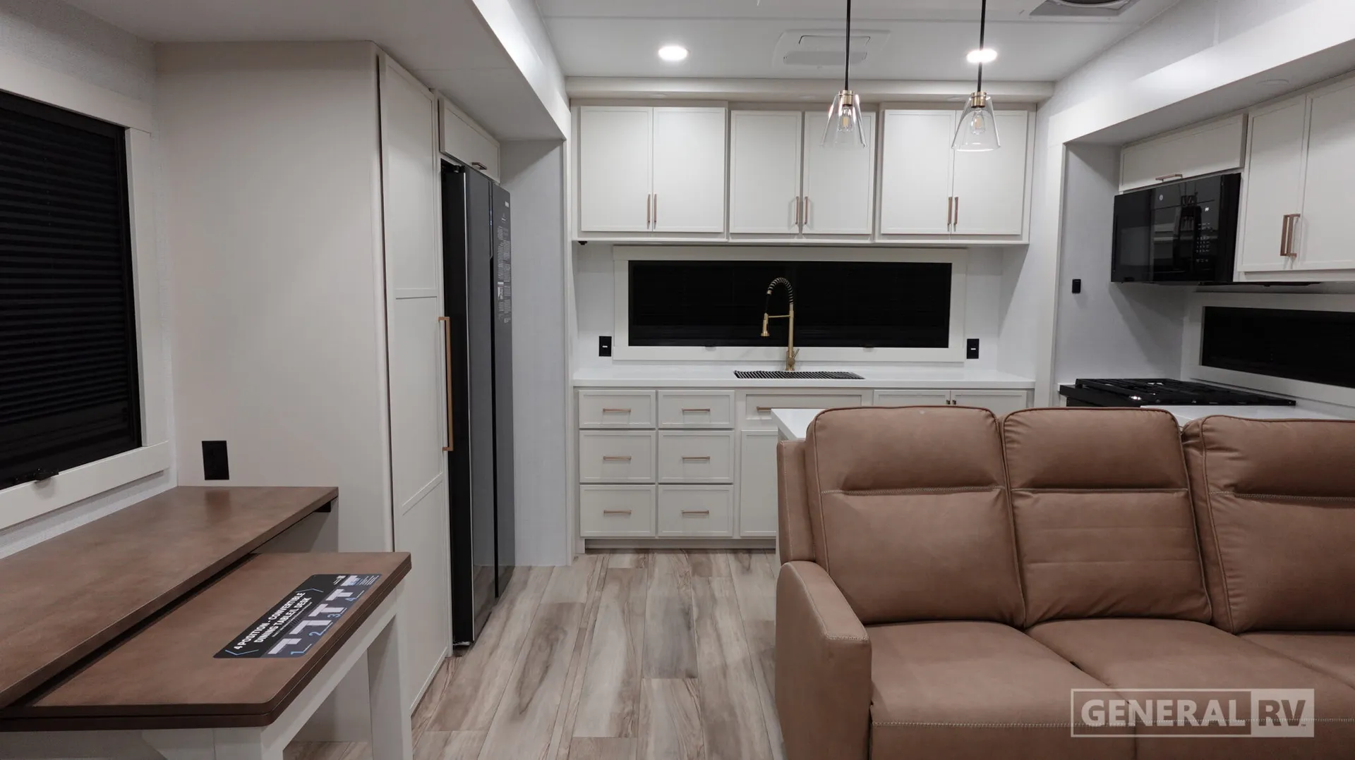 2027 Brinkley Model Z 3200 - Photo 3