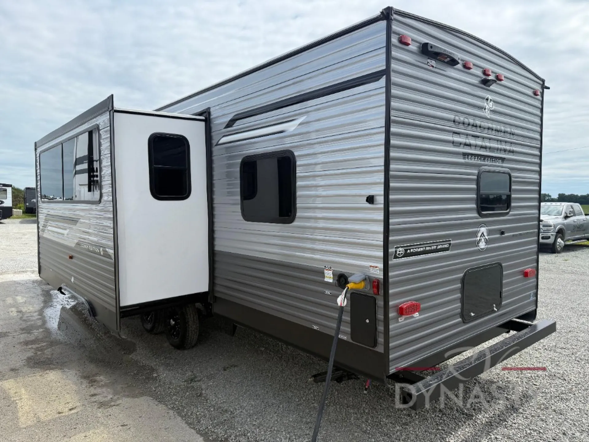 2026 Coachmen Catalina Legacy Edition 293TQBSCK - Photo 4