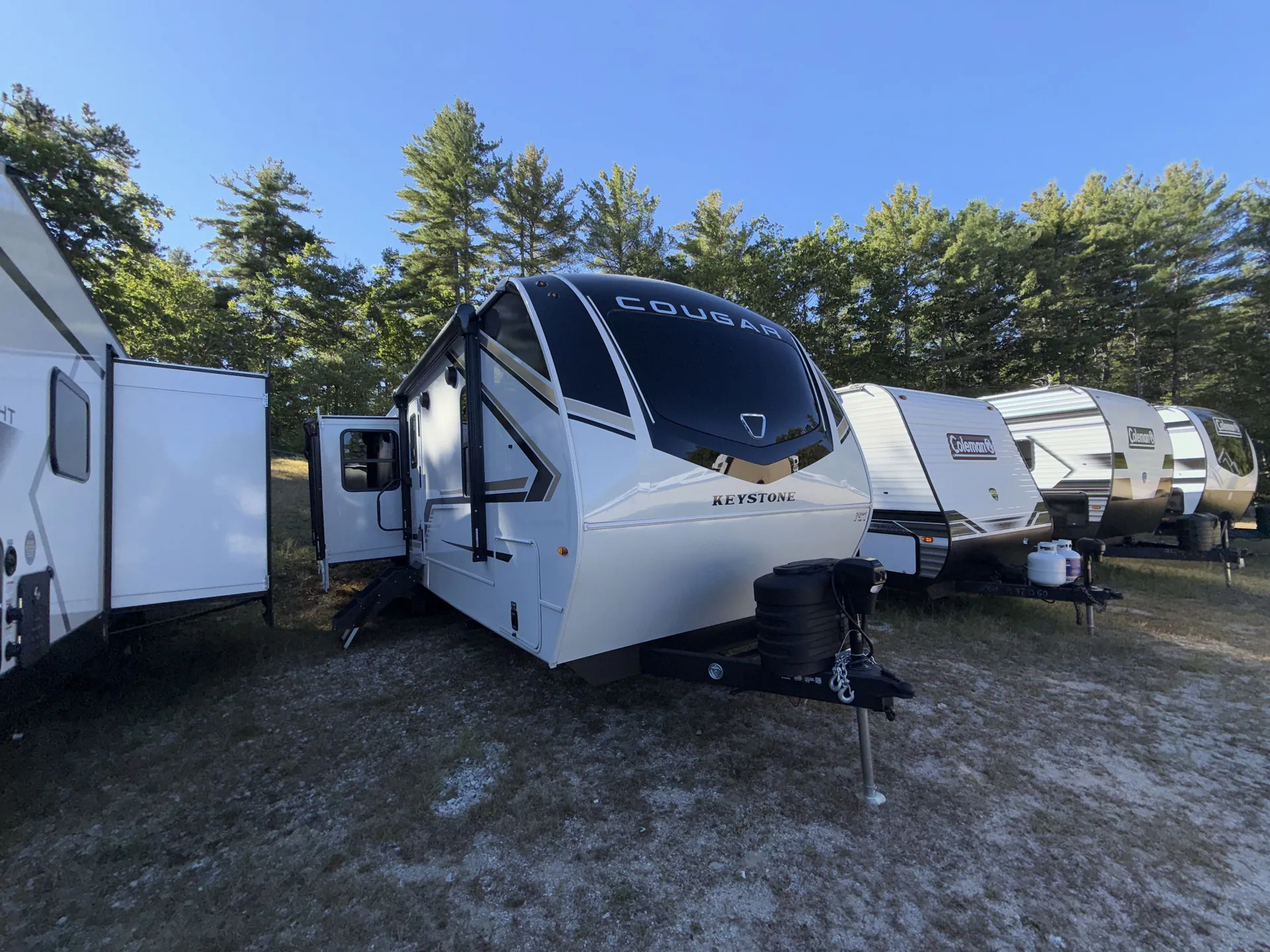 2026 Keystone Cougar Half-Ton 29RLP - Photo 2