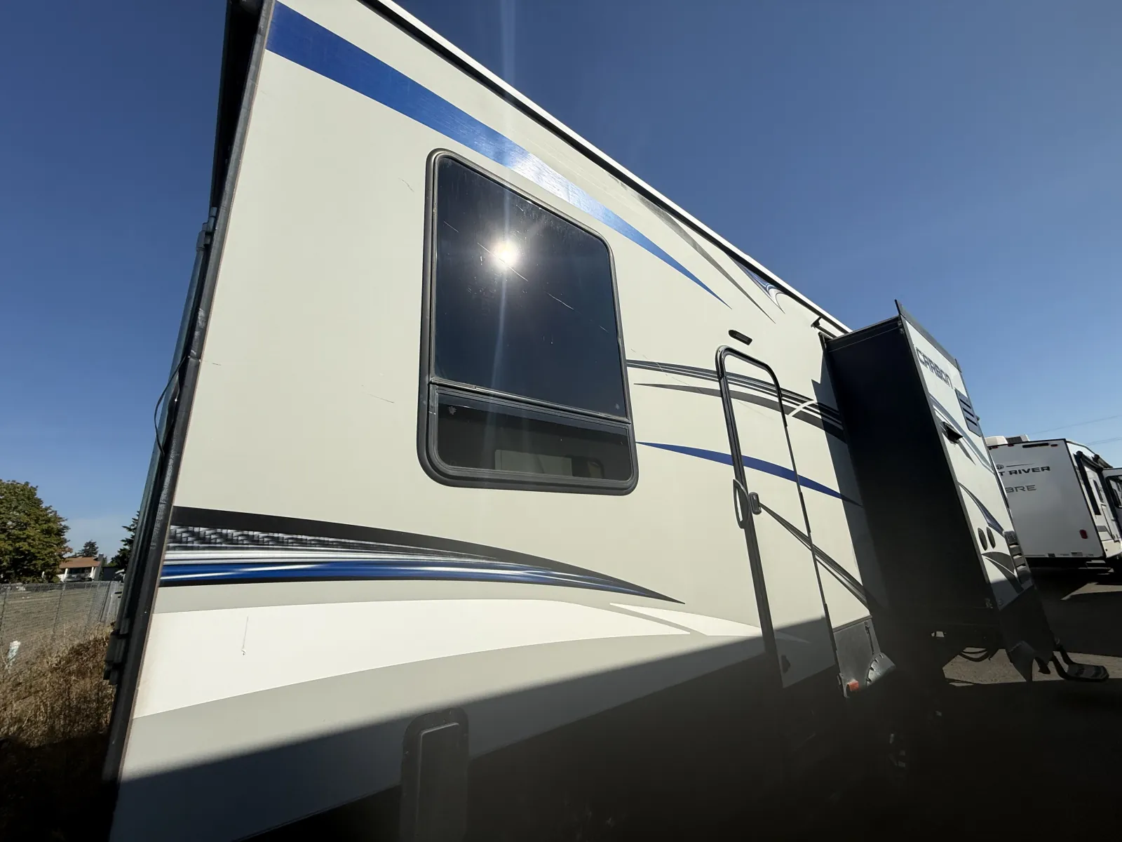 2016 Keystone Carbon 347 - Photo 3
