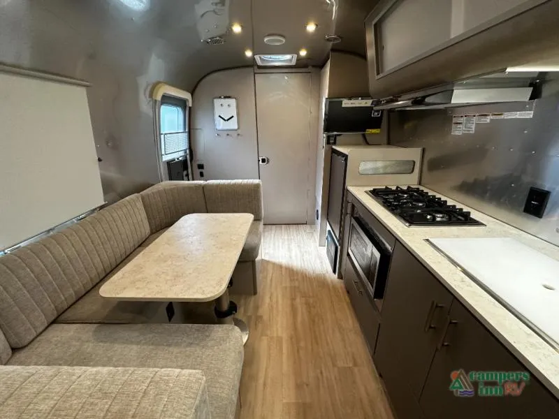 2026 Airstream Caravel 22FB - Photo 4