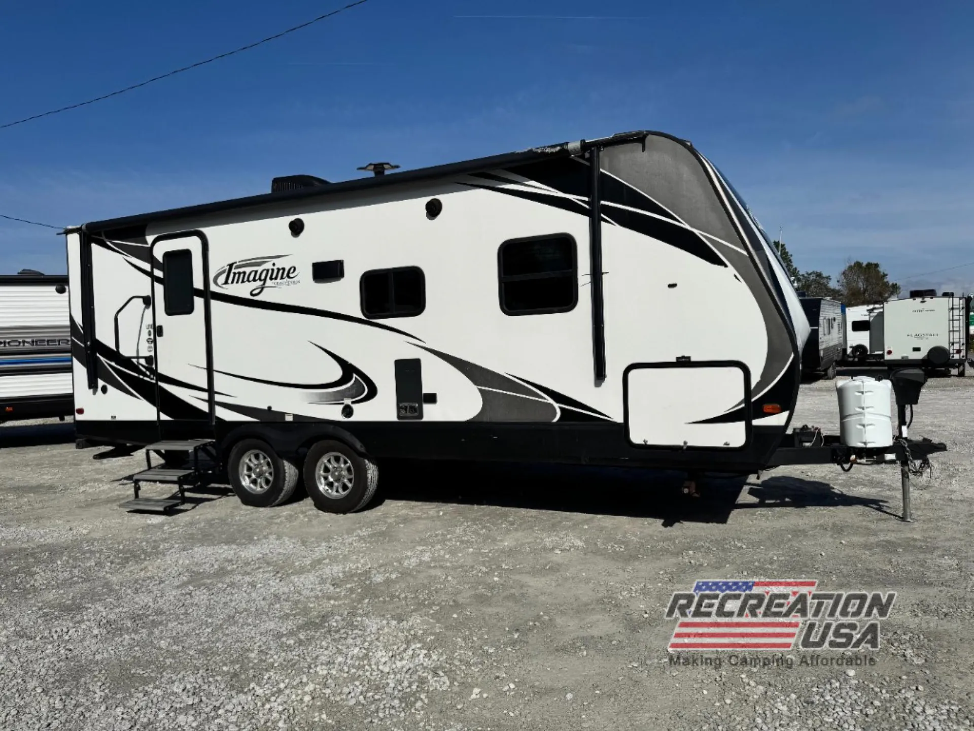 2017 Grand Design Imagine 2150RB - Photo 2