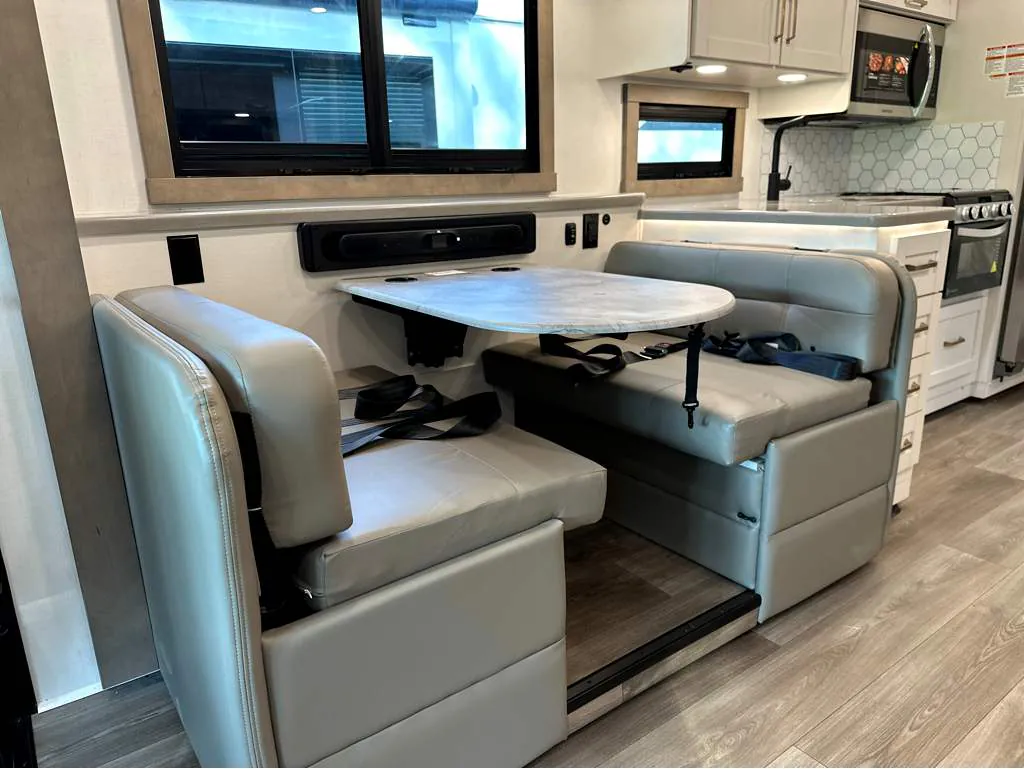 2027 Entegra Coach Vision XL 36C, Photos photo 12