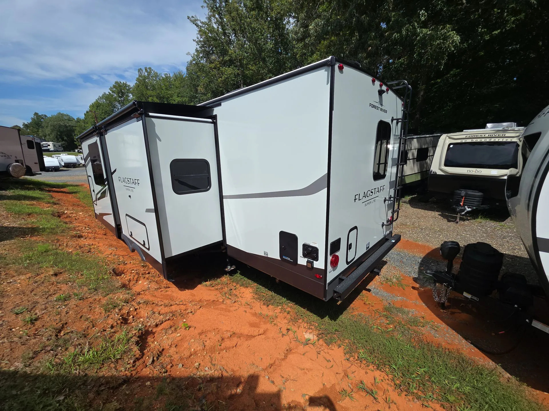 2027 Forest River Flagstaff Super Lite 26MBR — Photo 6