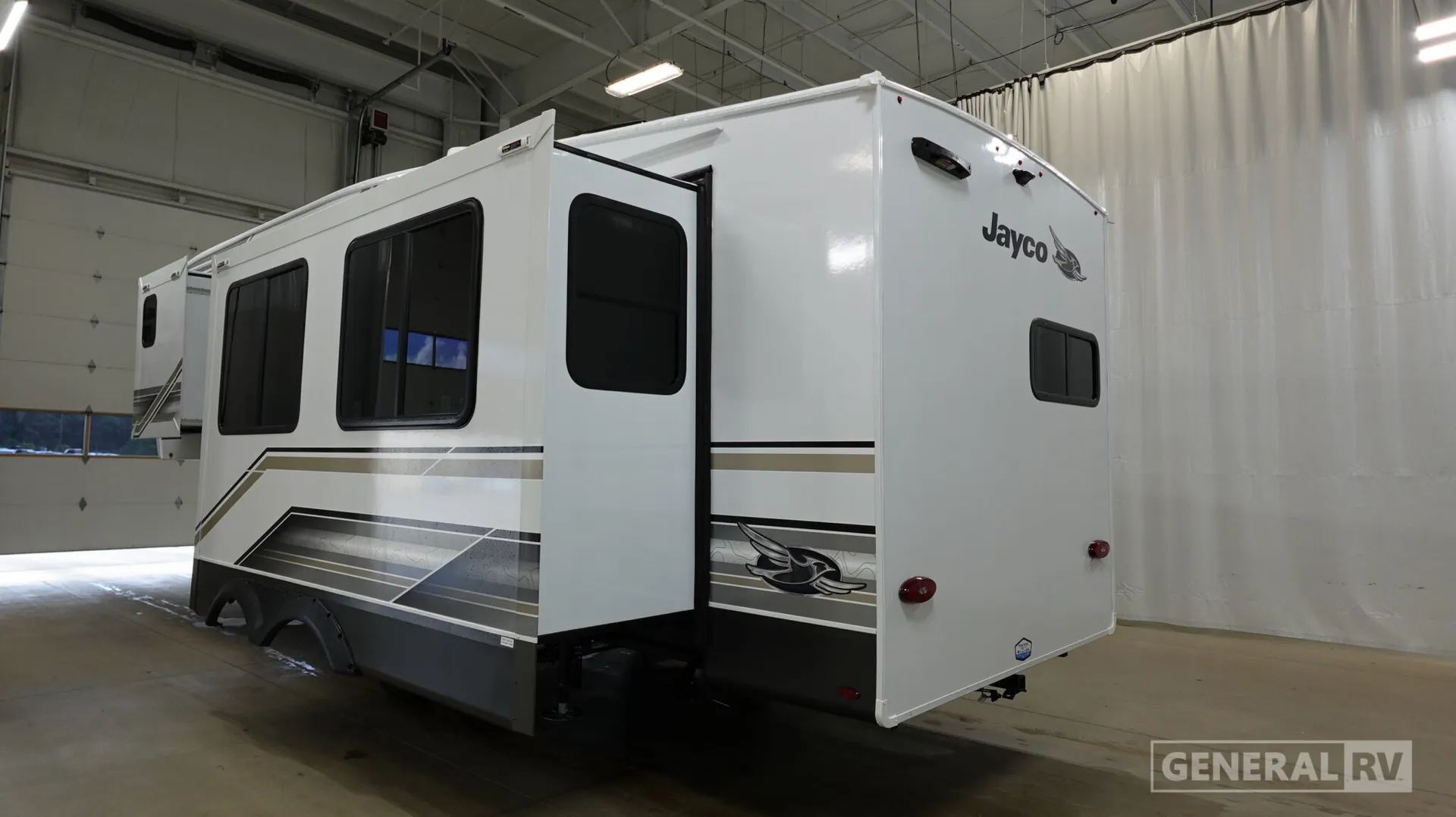 2027 Jayco Eagle 28RKS - Photo 4