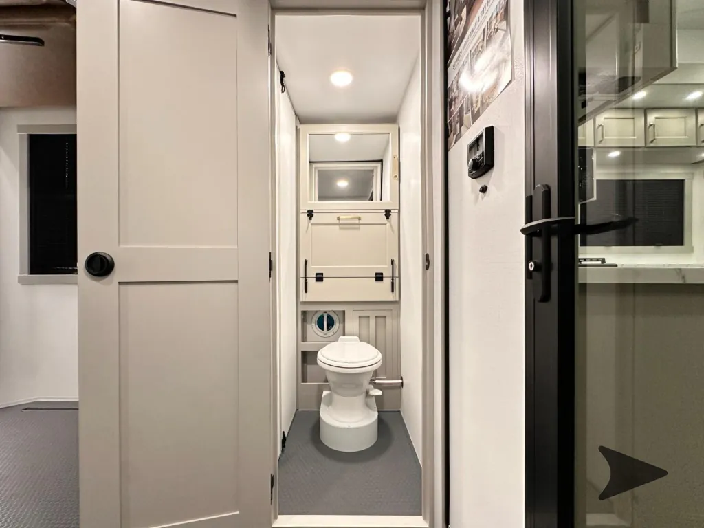 2026 Brinkley Model G 3520, Photos photo 102