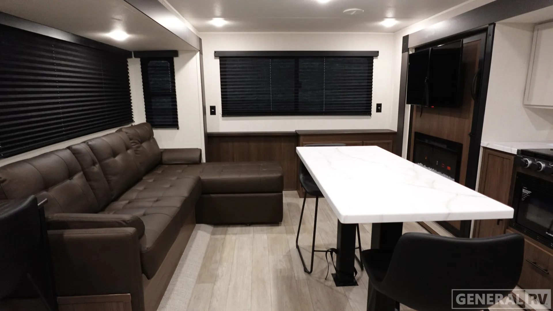 2026 Prime Time RV Avenger 27REI - Photo 3