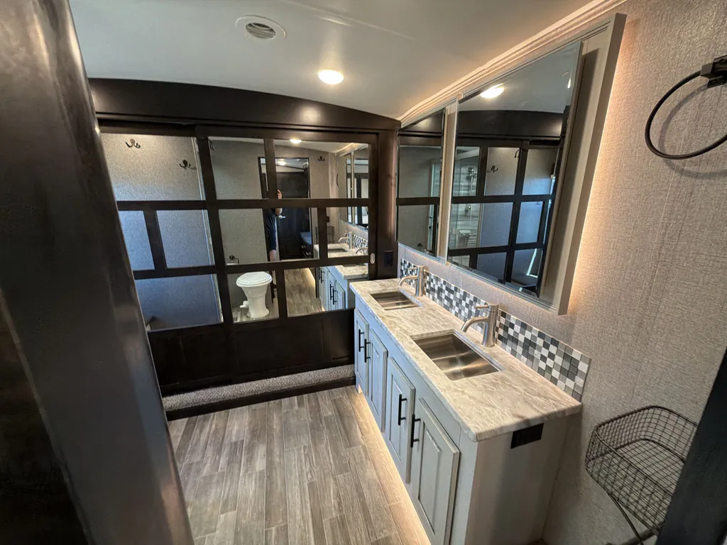 2021 Jayco North Point 387FBTS, Photos photo 18