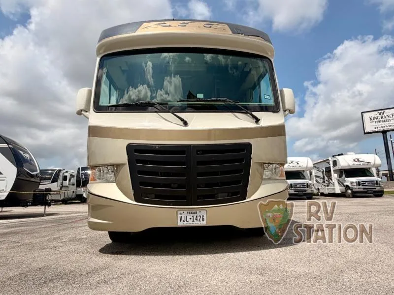 2013 Thor Motor Coach ACE Used    29 2 - Photo 2