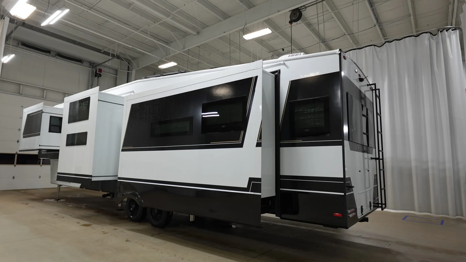 2026 Brinkley Model Z 3610 - Photo 4