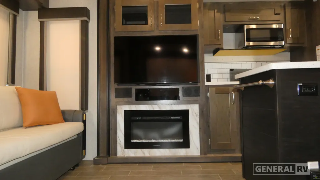 2020 Keystone Montana High Country 385BR, Photos photo 31