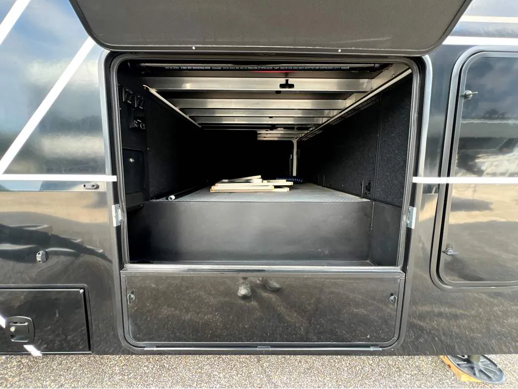 2025 Brinkley Model G 3950, Photos photo 25