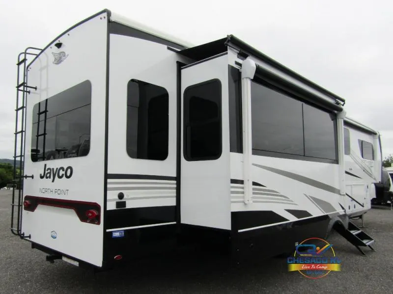 2026 Jayco North Point 377RLBH - Photo 4