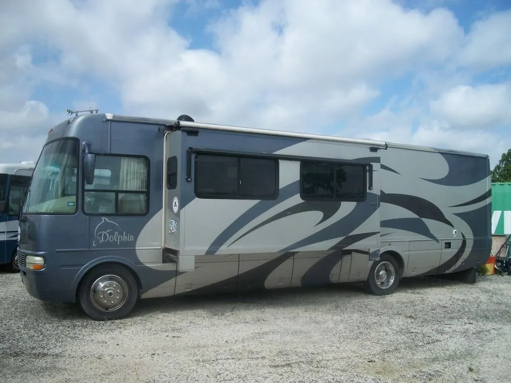 2005 National Dolphin 5355 - Photo 4