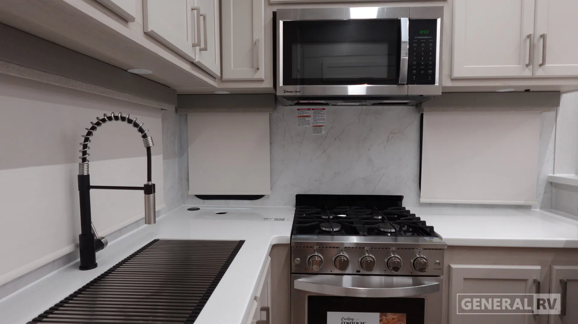 2027 Forest River Columbus 379MBL — Photo 6