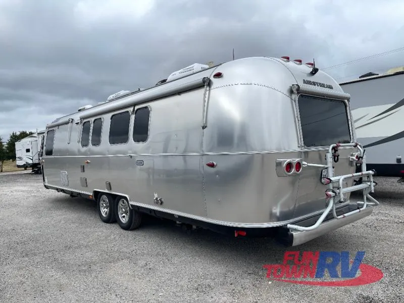 2020 Airstream Queen Series Used    33FB QUEEN - Photo 3
