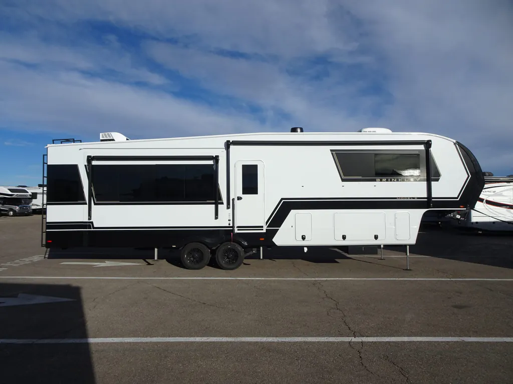 2026 Brinkley Model Z 3600, Photos photo 29