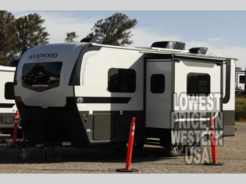 2026 Forest River Rockwood Mini Lite 2205S - Photo 3