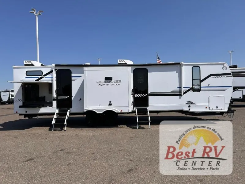 2026 Forest River Cherokee Alpha Wolf 33BH - Photo 3