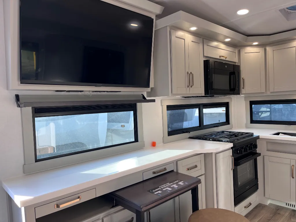 2026 Brinkley Model Z 2680, Photos photo 7