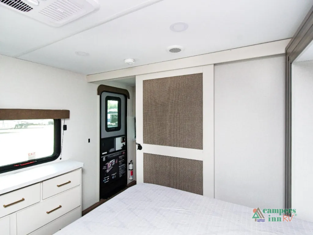 2027 Grand Design Transcend 335BHT, Photos photo 30