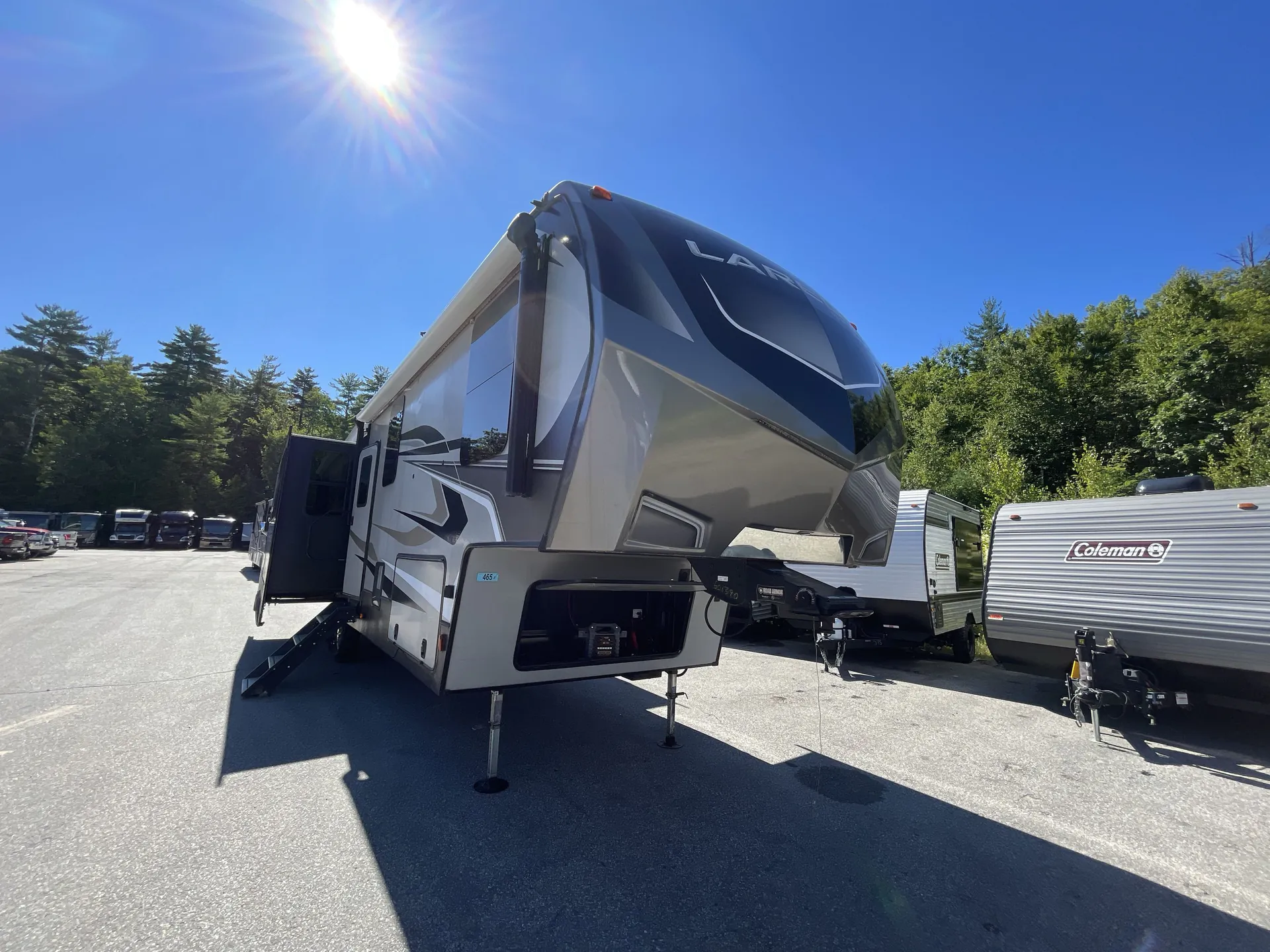 2020 Keystone Laredo 325RL - Photo 2