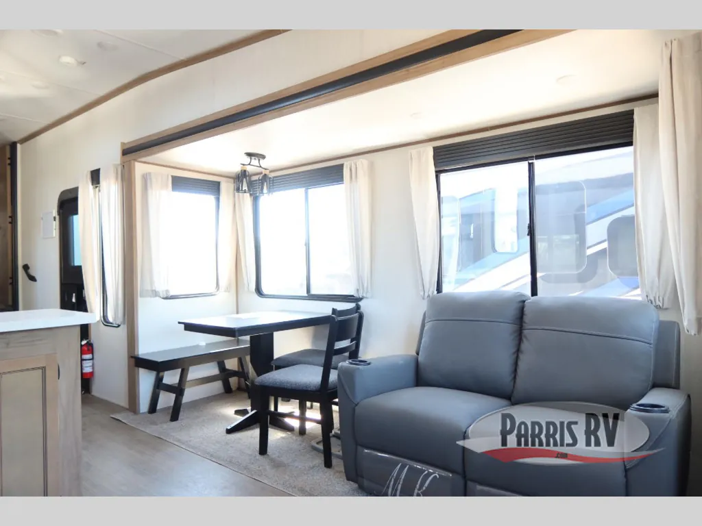 2023 Forest River Sabre 38RLH, Photos photo 19