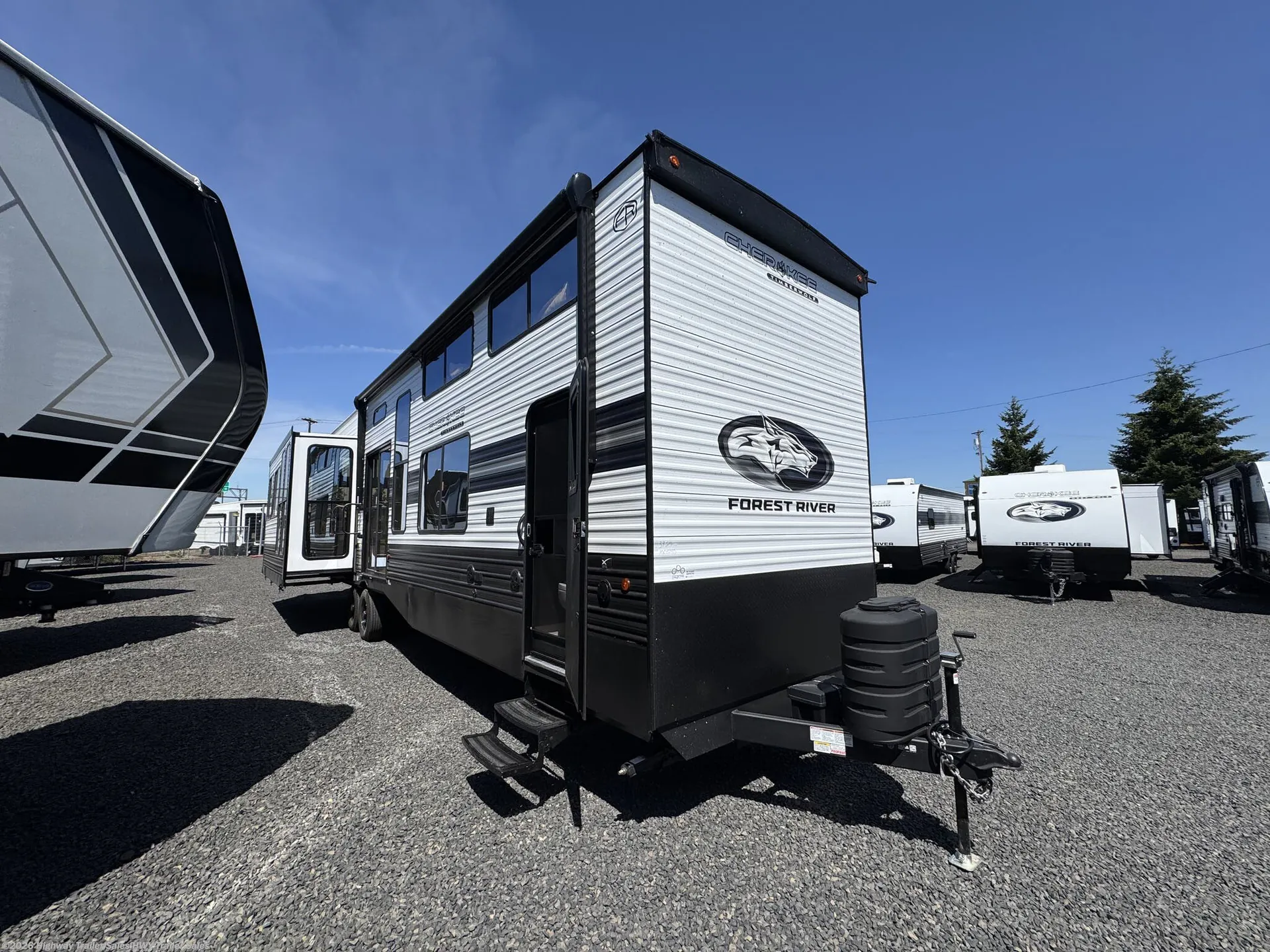 2027 Forest River Cherokee Timberwolf 39JM