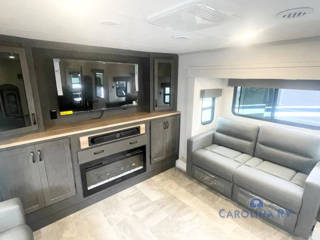 2027 Coachmen Brookstone 344FL - Photo 4