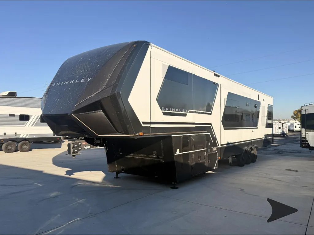 2025 Brinkley Model G 3950, Photos photo 15