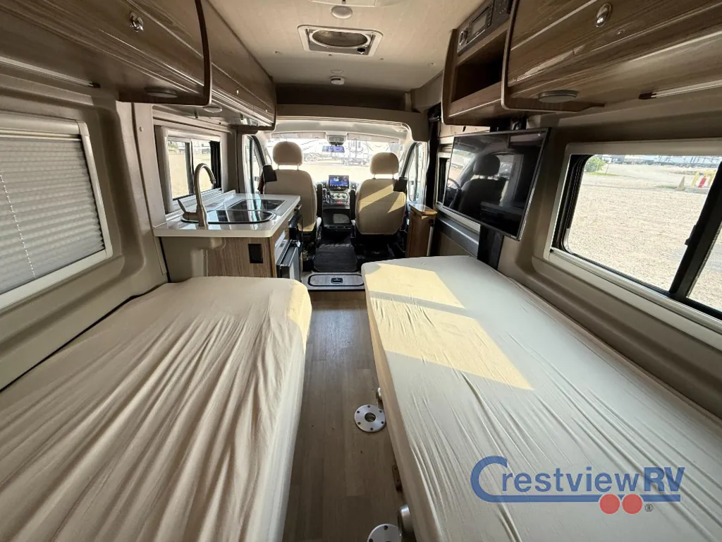 2020 Winnebago Travato 59KL, Photos photo 8