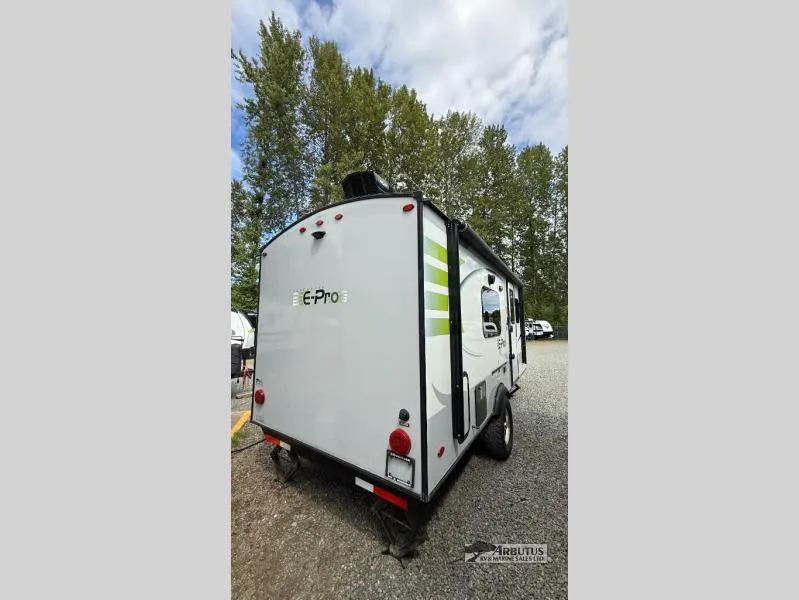 2018 Forest River RV Flagstaff 19FD - Photo 2