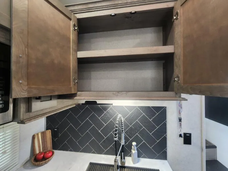 2021 Keystone Raptor 429, Photos photo 33
