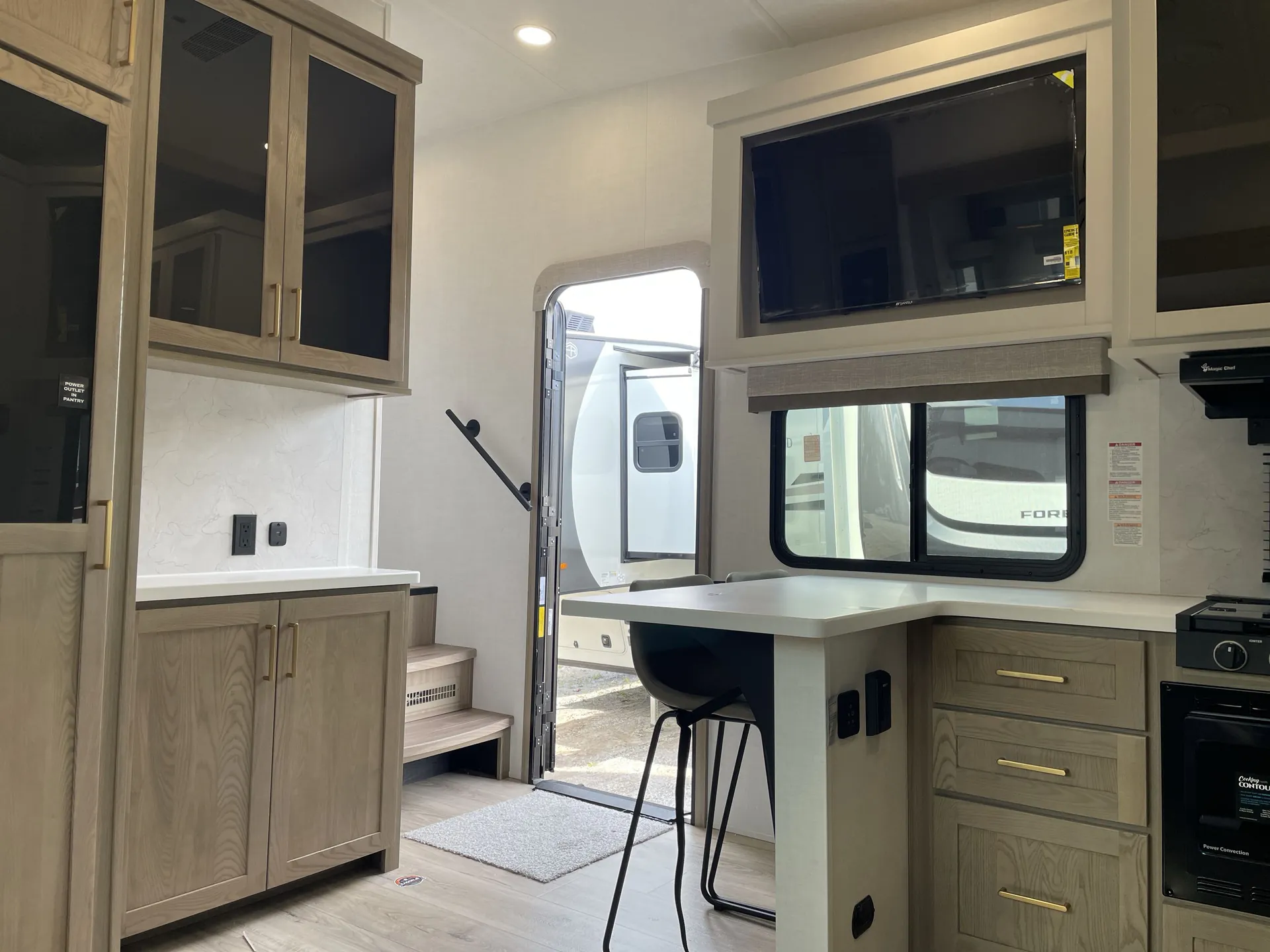 2027 Forest River Rockwood Signature 281SRK — living area main