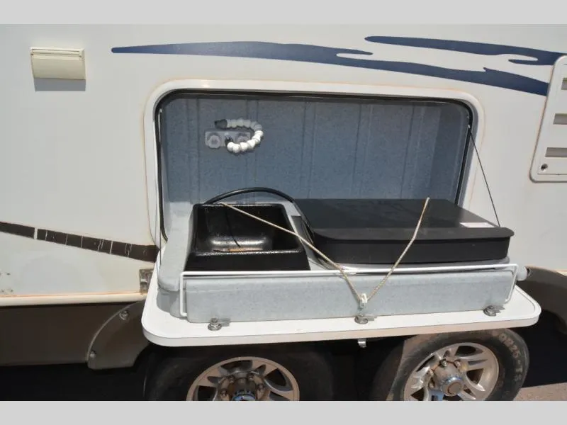 2010 Keystone Outback 285FL - Photo 3