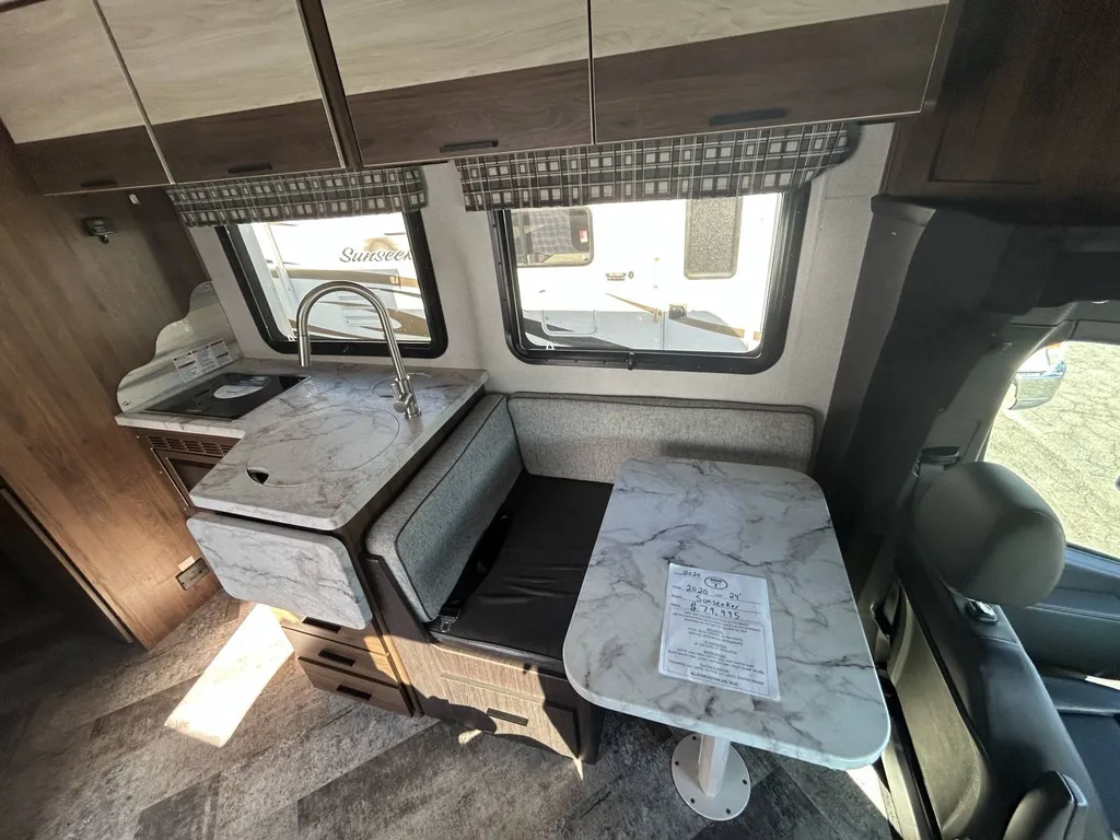 2020 Forest River Sunseeker 2400Q MBS, Photos photo 10