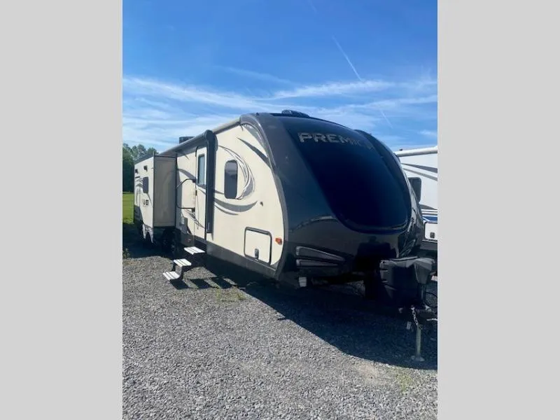 2018 Keystone Premier 30RIPR - Photo 2