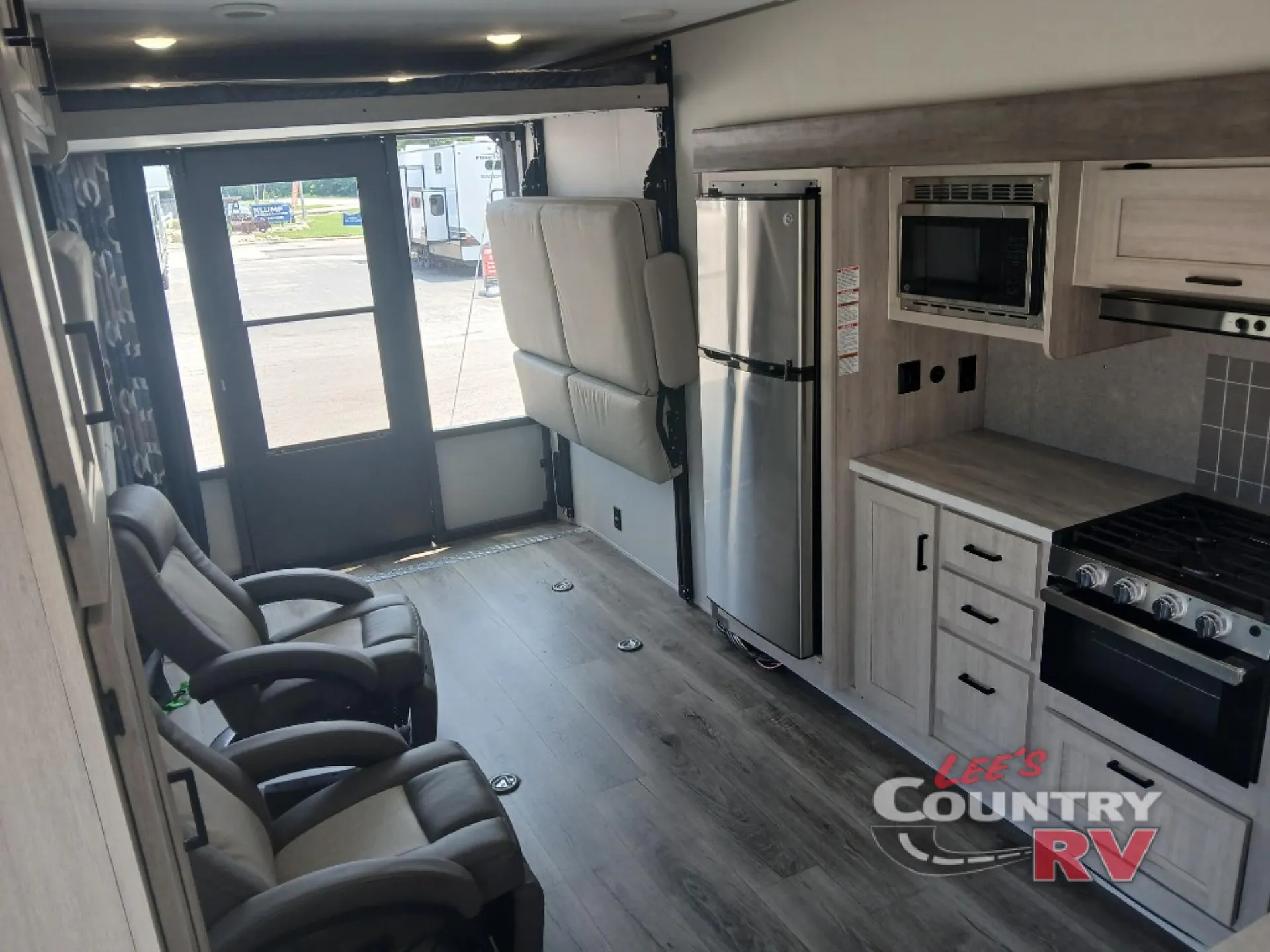 2025 Coachmen Catalina Trail Blazer 28THS - Photo 3