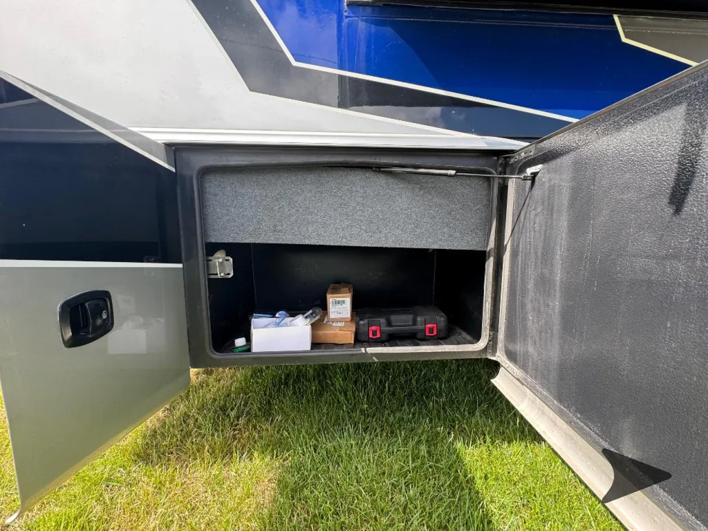 2022 Entegra Coach Accolade 37K, Photos photo 7