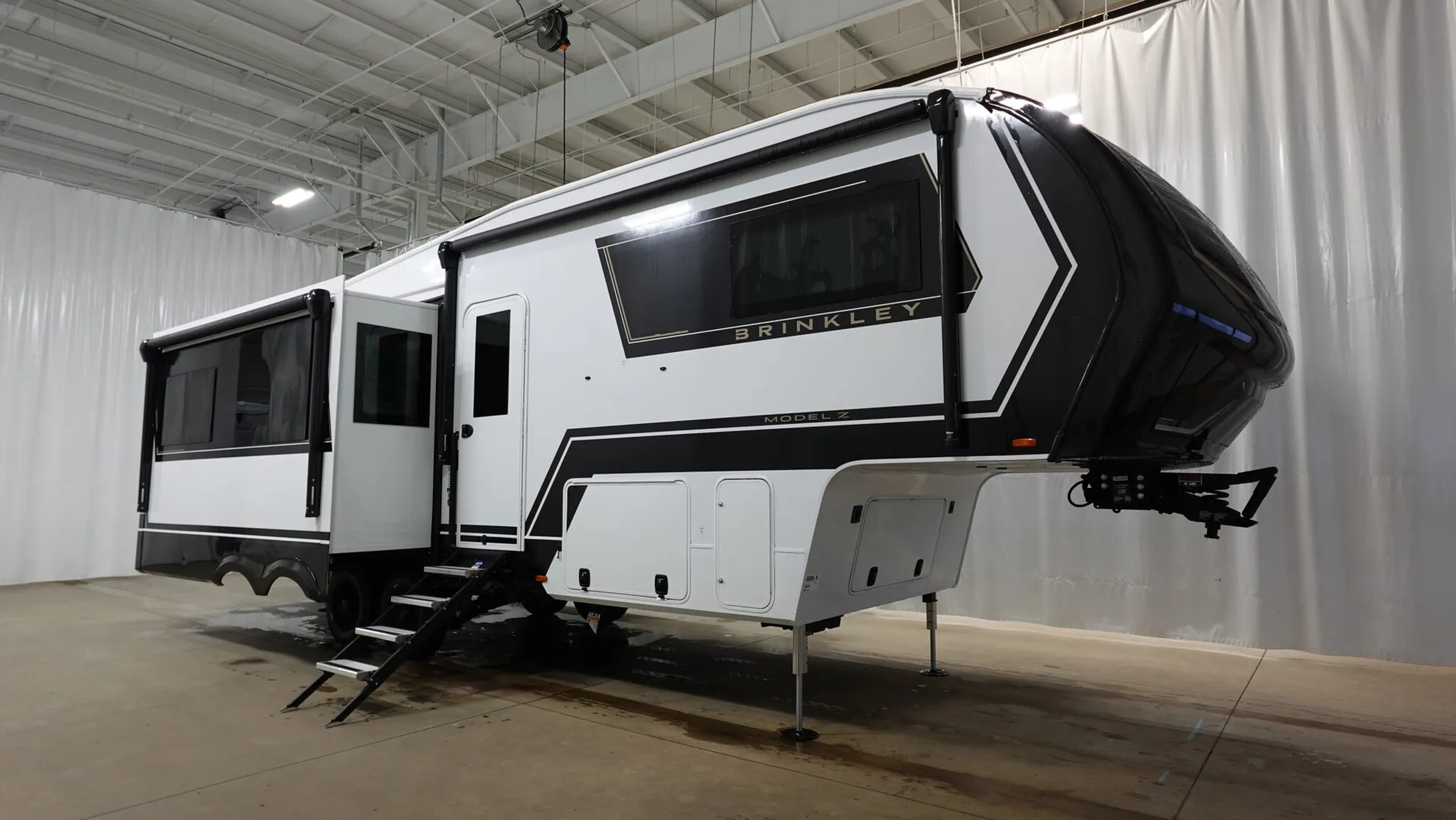 2026 Brinkley Model Z 2900 - Photo 2