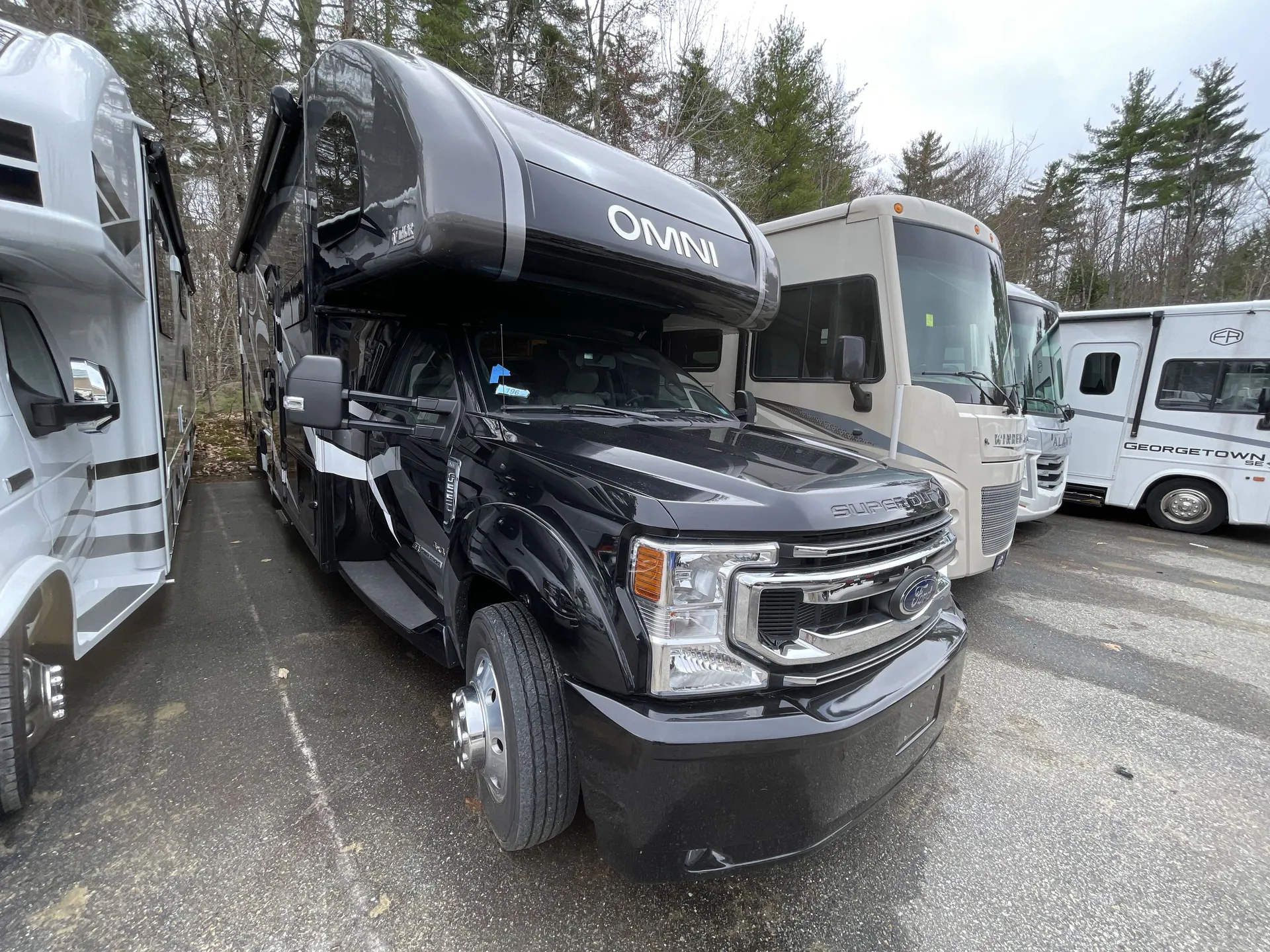 2022 Thor Motor Coach Omni RB34 - Photo 2