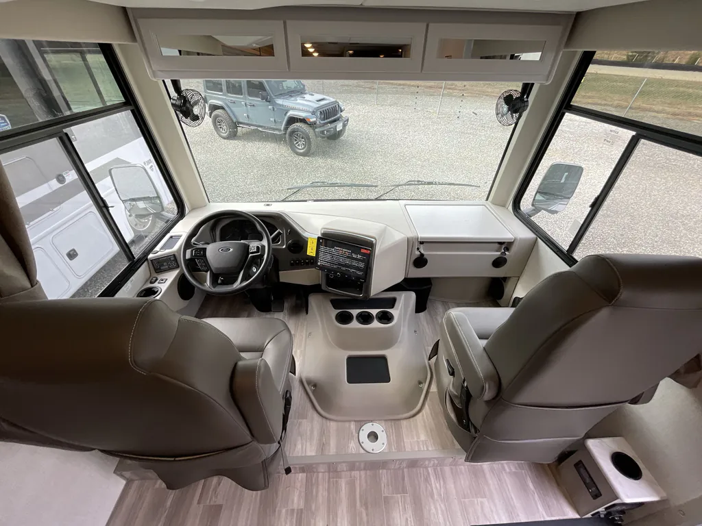2026 Thor Motor Coach Windsport 29L, Photos photo 10
