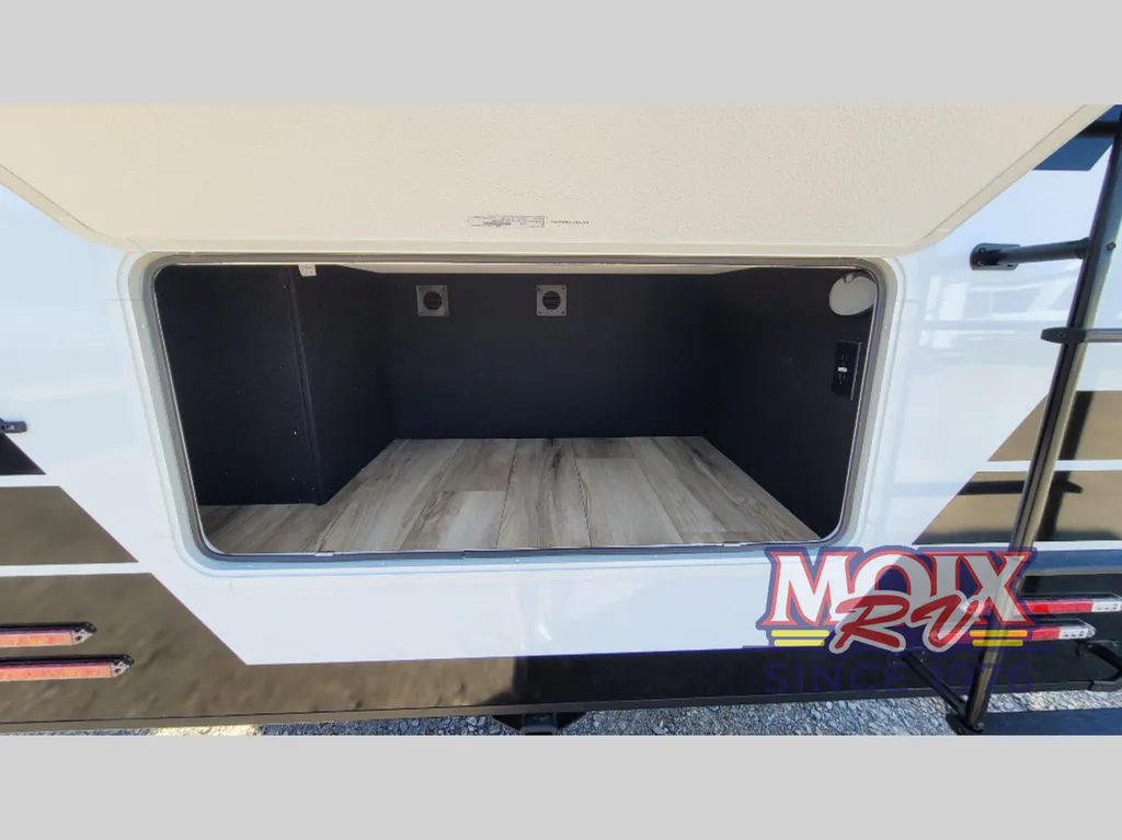 2027 Brinkley Model I 290, Photos photo 25