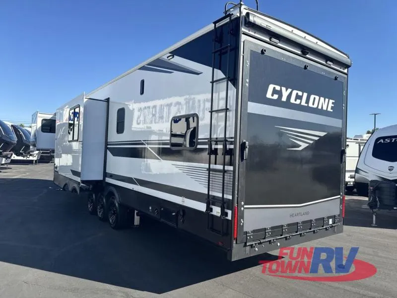 2026 Heartland Cyclone New    3914 - Photo 4