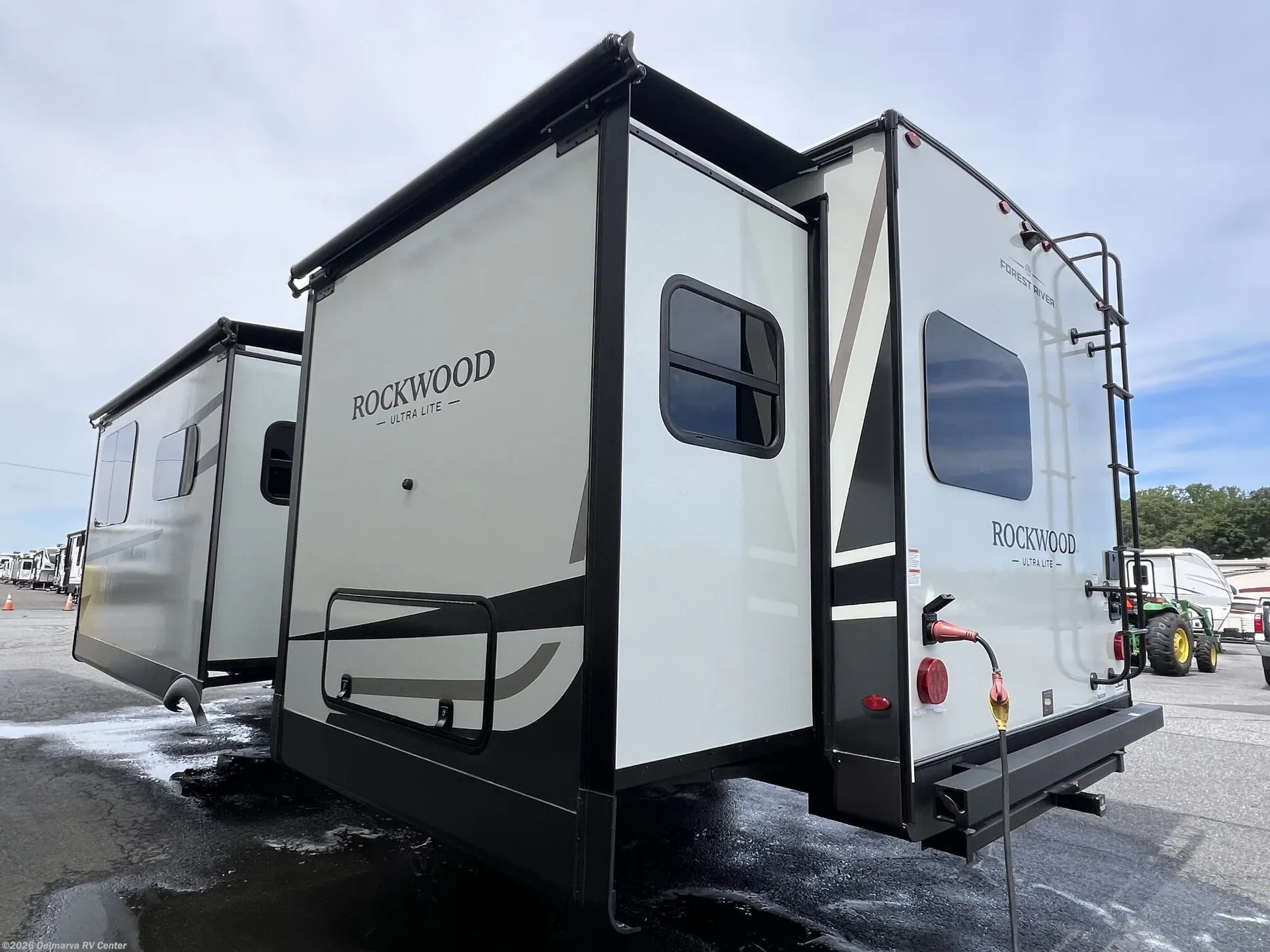 2027 Forest River Rockwood Ultra Lite 2608BS — Photo 5