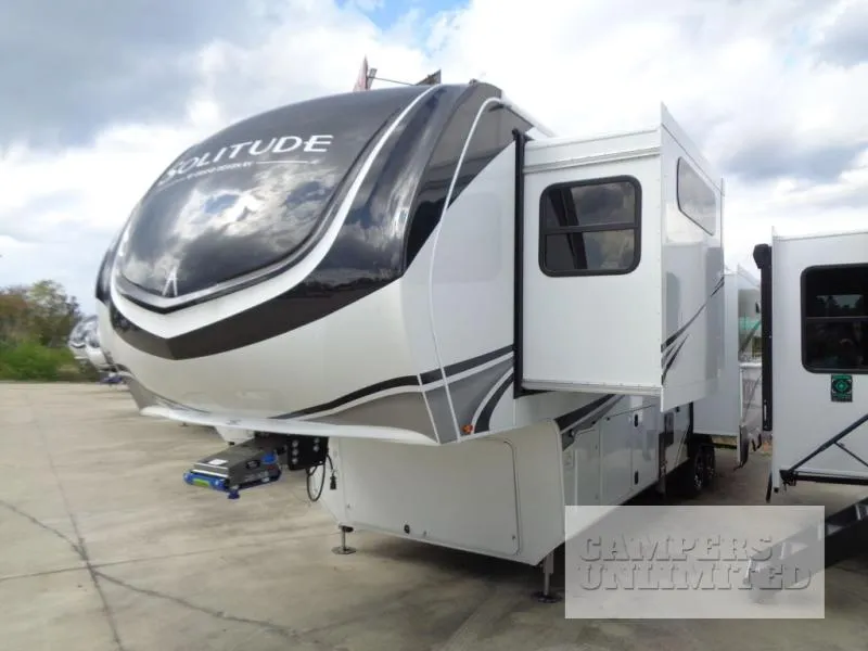 2026 Grand Design Solitude 370DV - Photo 3