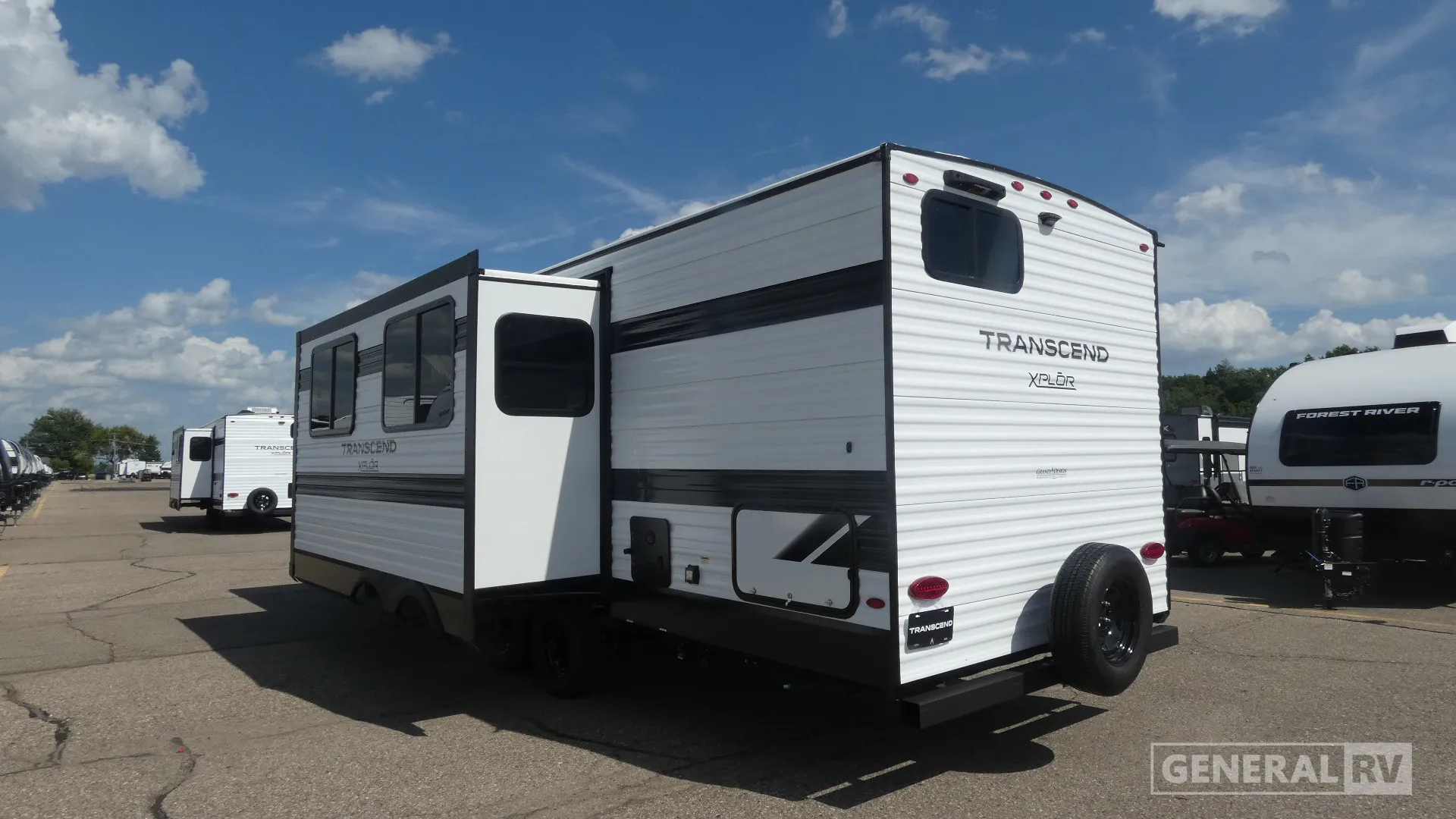 2027 Grand Design Transcend Xplor 27DBX - Photo 4